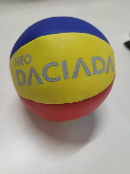 Oină Ball